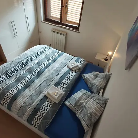 Apartmaji V Izoli Babic, Simonov Zaliv Izola Exterior foto