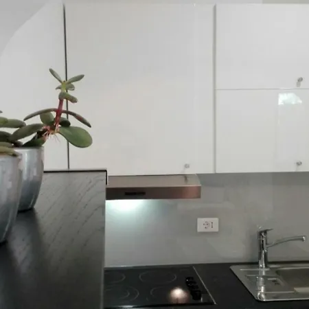 Apartmaji V Izoli Babic, Simonov Zaliv Izola Exterior foto