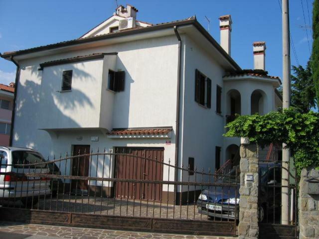 Apartmaji V Izoli Babic, Simonov Zaliv Apartment Izola