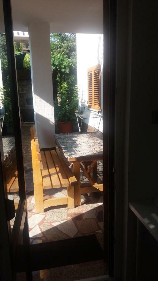Apartmaji V Izoli Babic, Simonov Zaliv Apartment